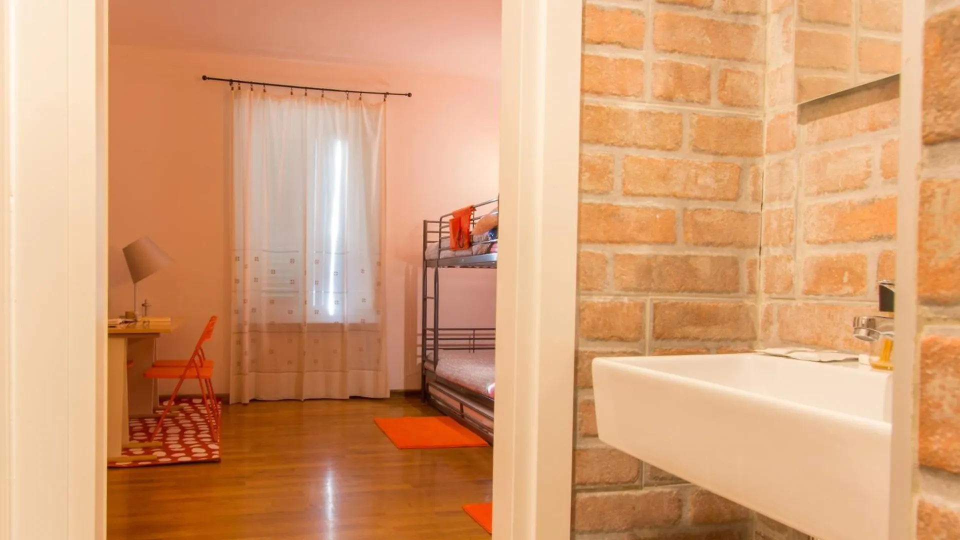 La Stazione Per Dormire Guest House San Piero a Sieve Italien